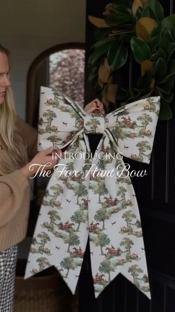 House of Turnberry reel introducing The Fox Hunt Bow on a magnolia wreath